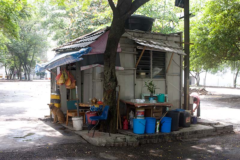 toko on parking Malaysia Pictures - Kuala Lumpur Pictures
