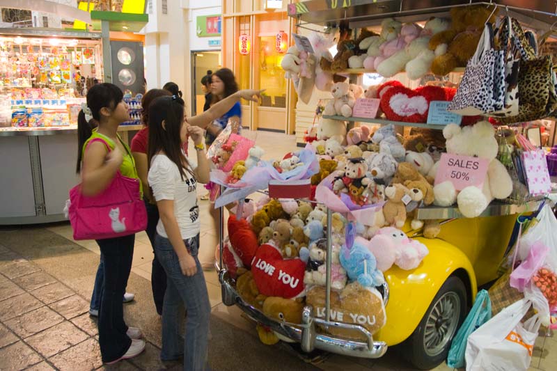 girls bears beetle Malaysia Pictures - Kuala Lumpur Pictures