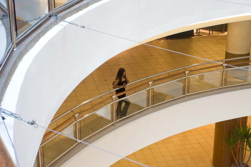 lost girl in mall Malaysia Pictures - Kuala Lumpur Pictures
