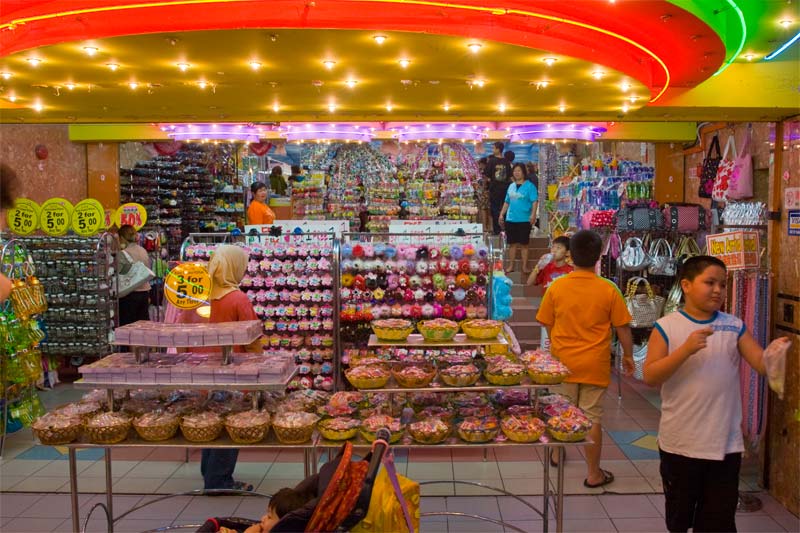 Neon Light Shop Colors Malaysia Pictures - Kuala Lumpur Pictures