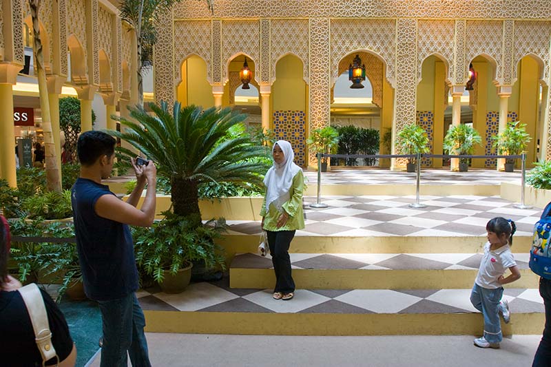 Mosque Family Picture Malaysia Pictures - Kuala Lumpur Pictures