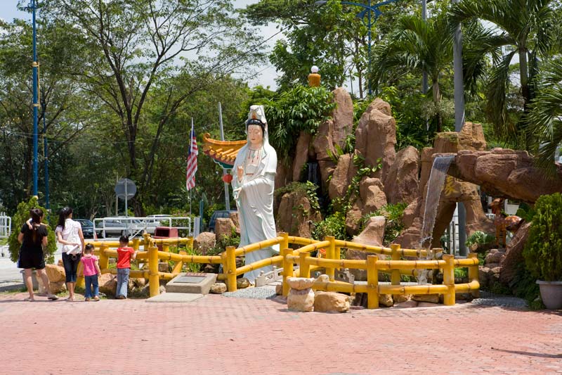 female statue Malaysia Pictures - Kuala Lumpur Pictures