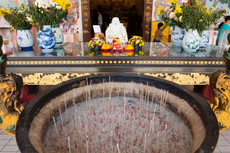 incense burning Malaysia Pictures - Kuala Lumpur Pictures