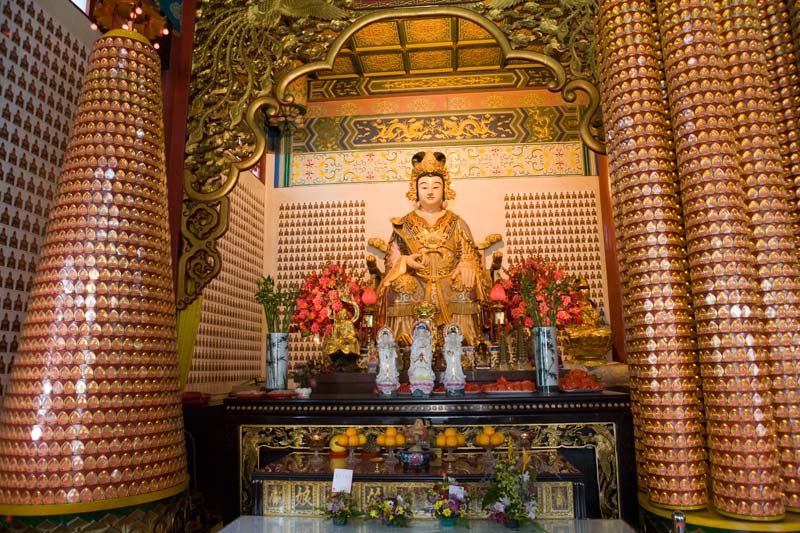 inside the temple two Malaysia Pictures - Kuala Lumpur Pictures
