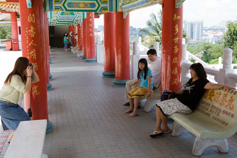 people visiting temple Malaysia Pictures - Kuala Lumpur Pictures